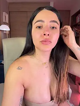 Alessia-miller_ - Boobs free and spit them