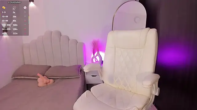 AmberLewis_ - Show Pussy Close + Control My Toy X3min
