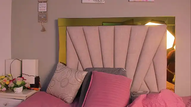 Vahiolet_fuentes - CONTROL IN ASS X5MIN AND BIG SQUIRT