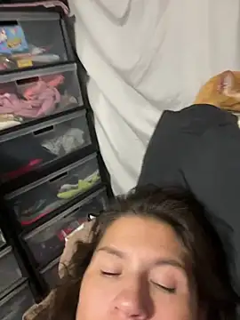 Mellamella26 - Show tits