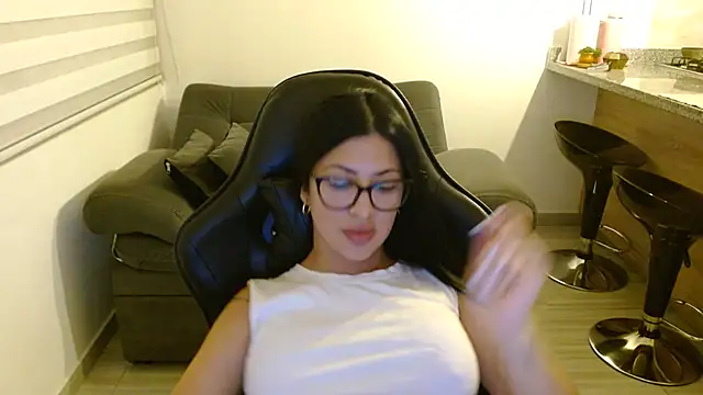Mia_Paradis - 🥵CONTROL OF TOYS X 10 MIN🥵