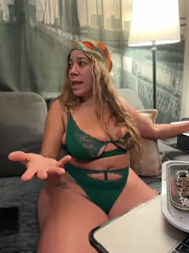 Bigbuttbrooklynn - TiTTY TUESDAY!!! PVTS OPEN MAKE ME CUM