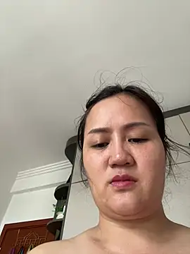 Amy1688 - 脱内裤直播一分钟