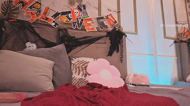 Amandalee01 - 💕Slide pantys aand bounce ass