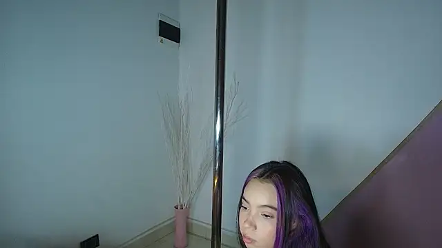 Ashlyrouxx - Push Boobs close cam