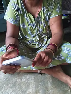 Tamilselviroja- - 🥰 full body oil massage 😍