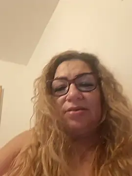Gisela27 - A delicious blowjob with milk on my toy