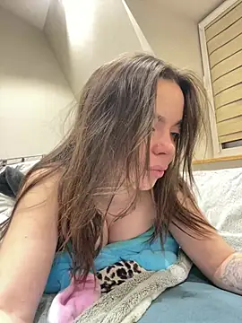 Kyivskyi_Tort - More vibration for pussy