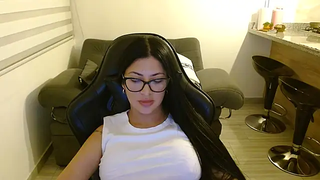 Mia_Paradis - 🥵CONTROL OF TOYS X 10 MIN🥵
