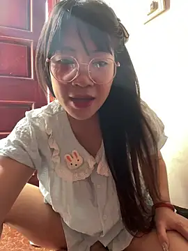 -Lyly_69 - Show zoom 30p