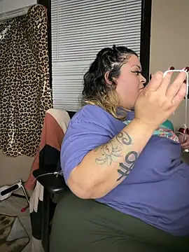 Tillymarie - Oil and twerk
