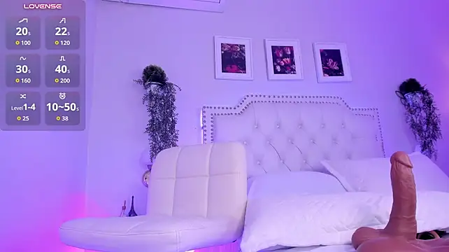 Catalinaa_white - show squirt