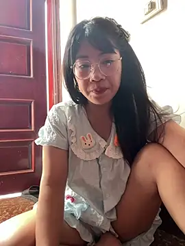 -Lyly_69 - Show zoom 30p