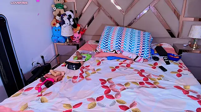 Ashelydainii - dildo in pussy