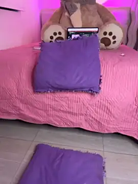 MaiahDolls - cream on my ass