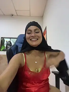 Aisha_k - 2 fingers in the vagina