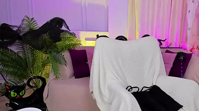 AhhMia - ✨ Push the Vibes…Watch Me SQUIRT