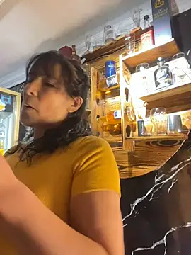 _Pamela04 - 2 fingers in the ass hole in the bar