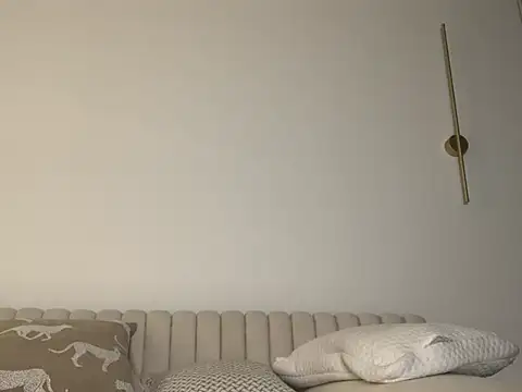 TheFitFreak - Show tits and flex them