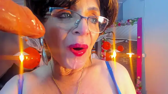 Samantha_mature56 - 😍Show boobs in oil + 30 sec toy💋