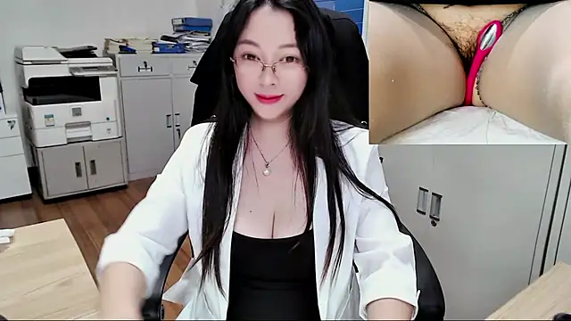 Baijie0616 - 火腿肠入穴抽插3分钟
