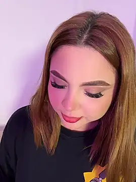 Bella01_ - Rub Pussy & Show Boobs