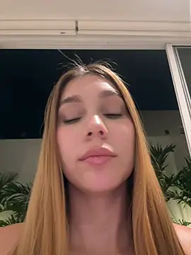 Nikii__ - Take off your top