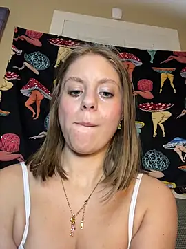 KatelynBabbyy - Strip me naked!!!