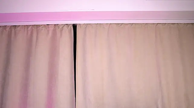 MireilleVeil - Dildo play in doggy😈
