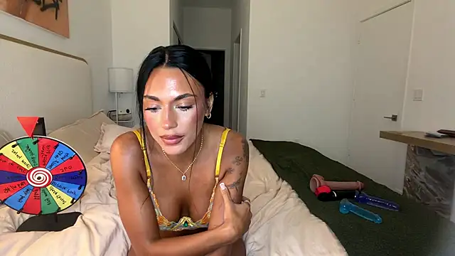 ScarlettMonroeluvsu - bra off