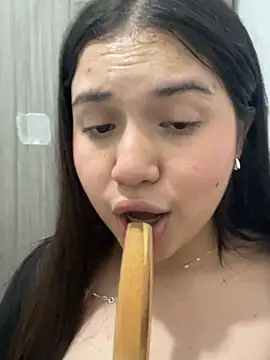 Zoe_lu - Fingers in my pussy in a bathroom😈🔥