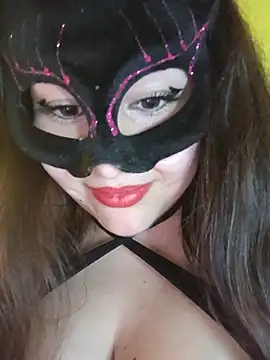 Conejita69n_n - Juego con mis pezones? 🔥