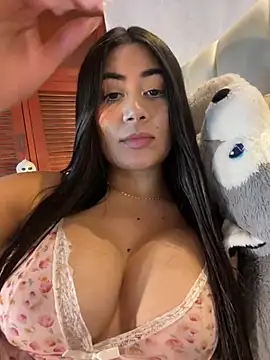 _MadiLee_ - Fingers in her pussy, spit, and taste!