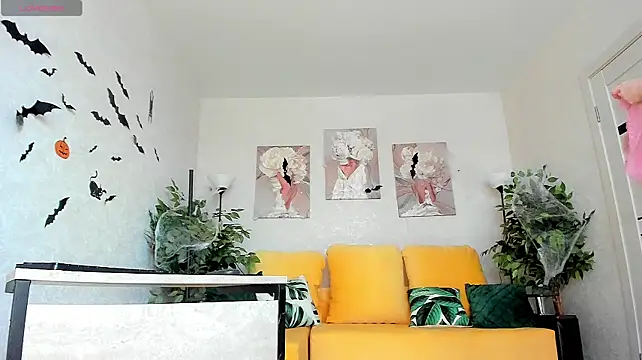 Caty_kiss - Ride a dildo and cum!