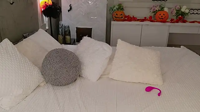 Monica_sex_xxsirens
