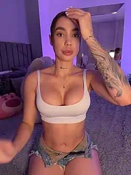 Evelyn_Claiire - Shower together