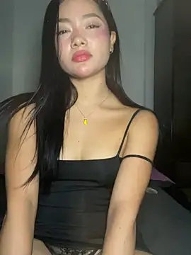 Kaia_XO - Oil on my tits