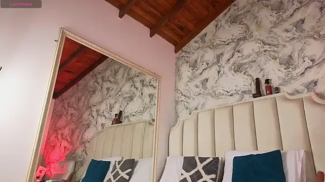 Miss_Honey_21 - Rub my asshole close up 👈🍑🔥