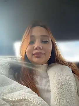 LisaCatt - dildo in pussy
