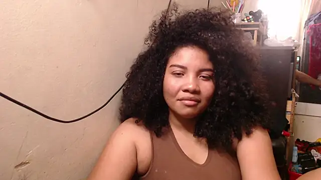 Madelene - Hello, make me wet
