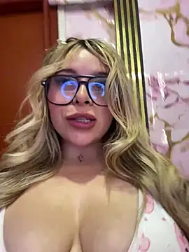 CristalGmez - NAKED AND DOGGY 🥵🥵