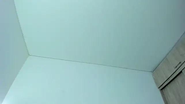 Im_sarah34 - Take off my panties and finger me.......