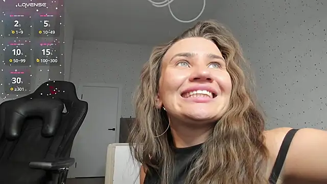 Lina_me1 - take off my top