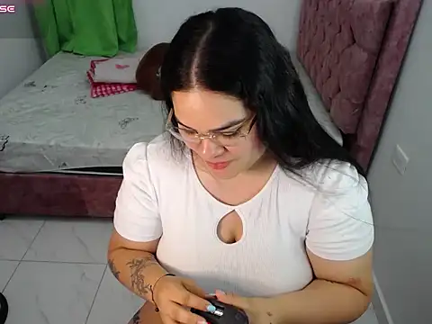 NinaFuentes2X - full naked