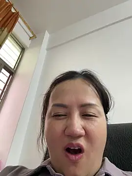 Amy1688 - 脱内裤直播一分钟