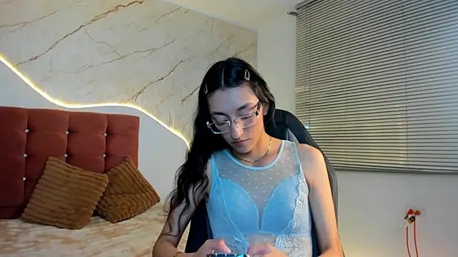 Abbyblows - show tits