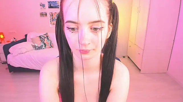 Bella_Lush - dildo fuck til lil squirt