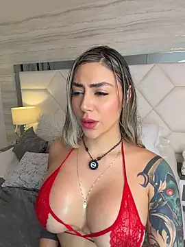 Miacoleman_ - deepthroat messy dildo play 💦💦