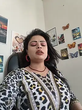 Pinky-2 - Oiling My Sexy Pussy Hole