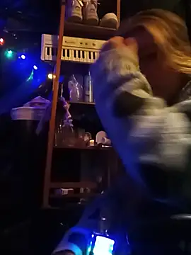 BettyandGold - 5 Push ups